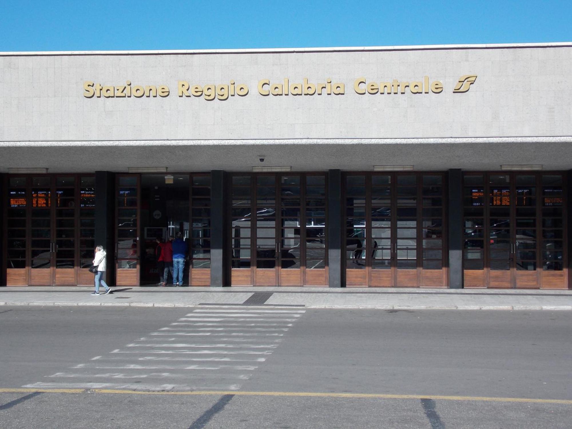 Central Palace Reggio di Calabria Buitenkant foto